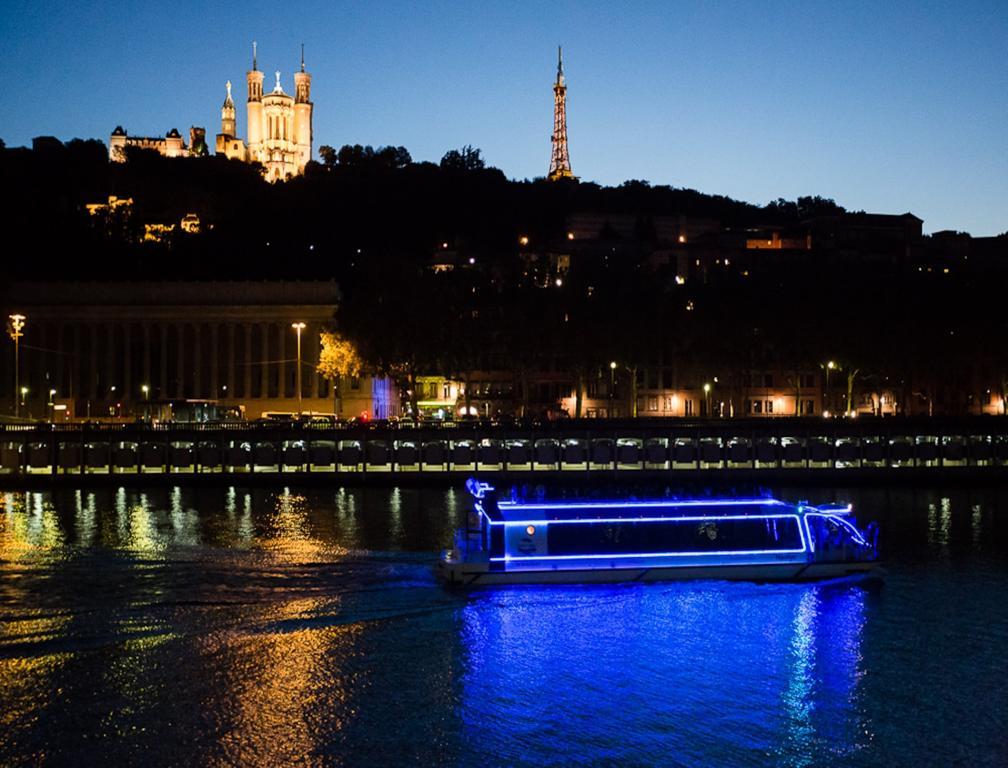 Ibis Styles Lyon Centre Confluence Hotell Exteriör bild