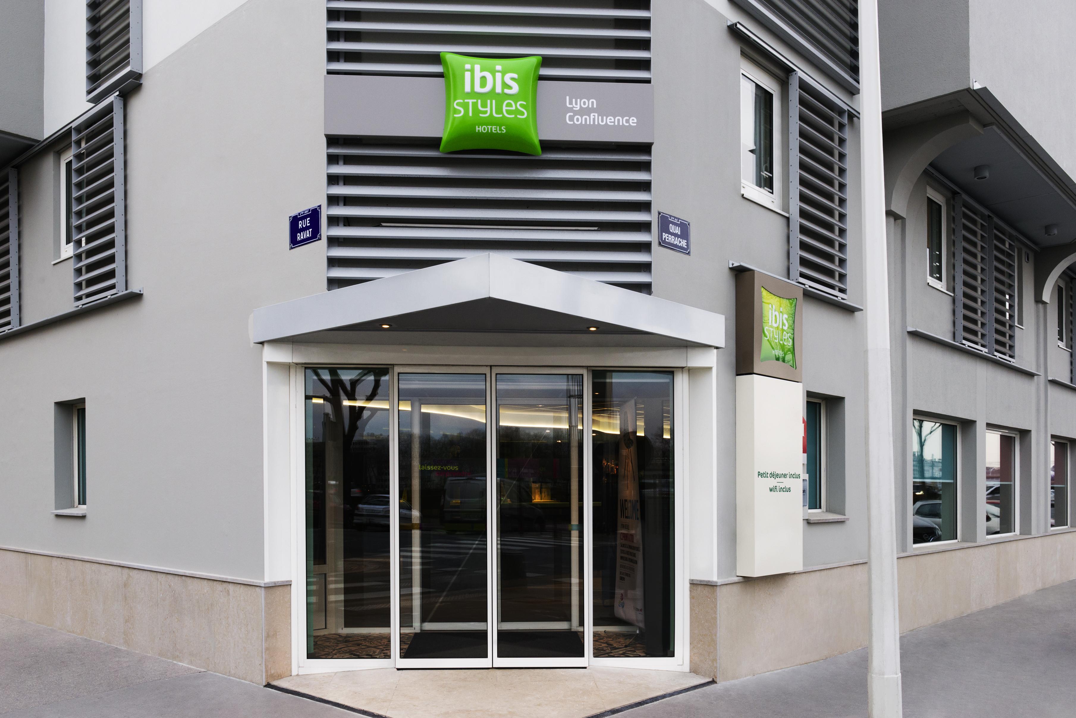 Ibis Styles Lyon Centre Confluence Hotell Exteriör bild
