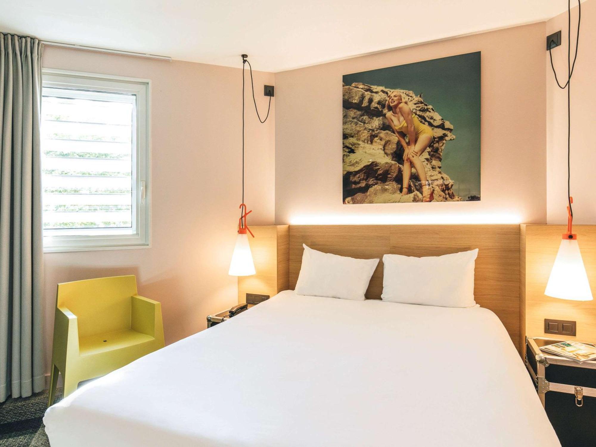 Ibis Styles Lyon Centre Confluence Hotell Exteriör bild