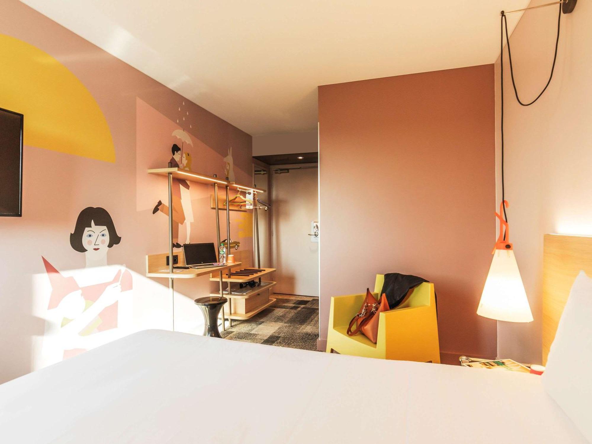 Ibis Styles Lyon Centre Confluence Hotell Exteriör bild